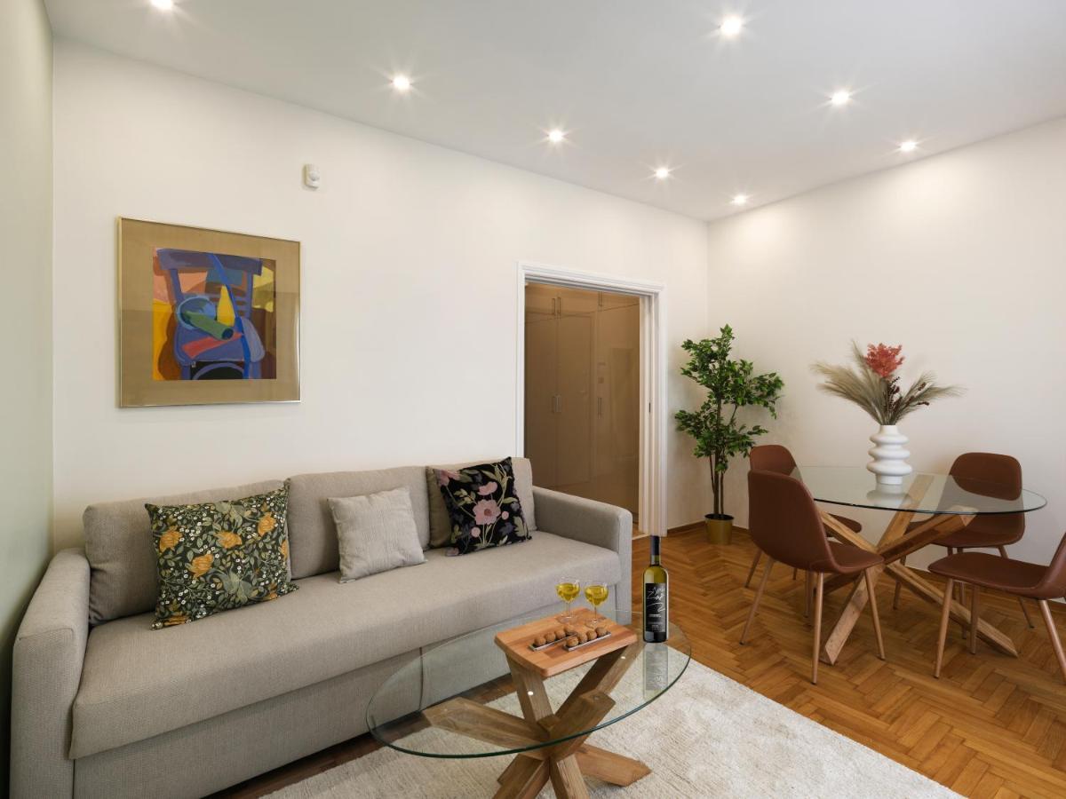 Metro Fix Apartment Atena Exterior foto