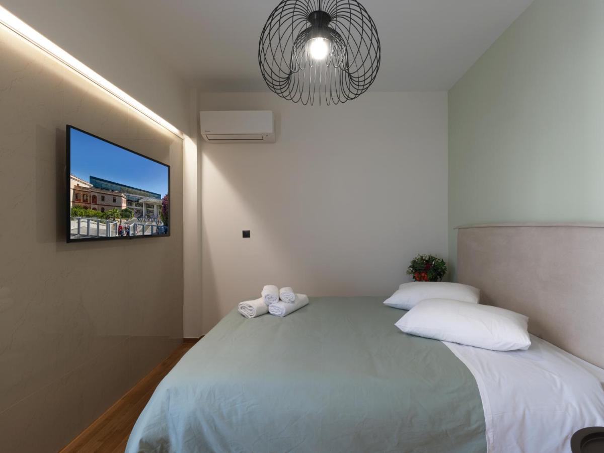 Metro Fix Apartment Atena Exterior foto